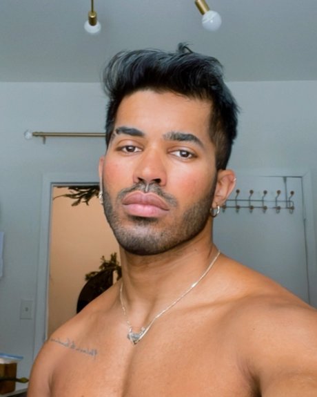 Foto desnuda filtrada de OnlyFans de Sandro Saints