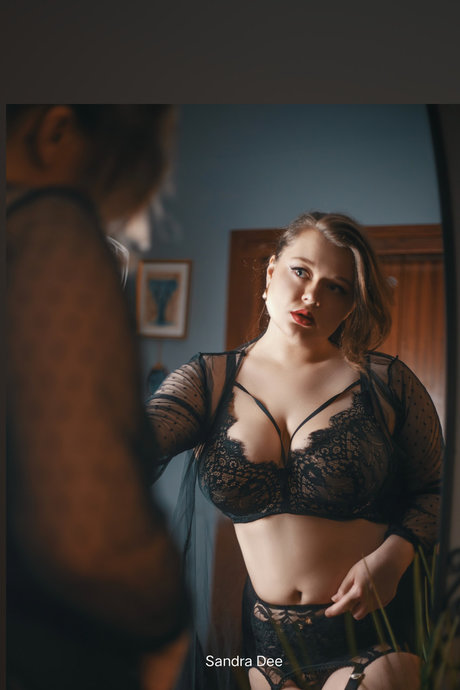Foto desnuda filtrada de OnlyFans de Sandra Dee