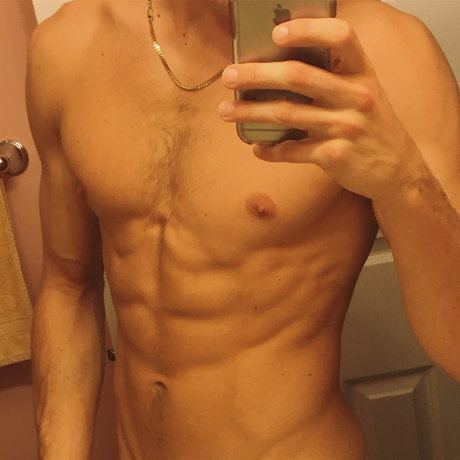 Foto desnuda filtrada de OnlyFans de Sam