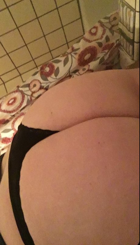 Foto desnuda filtrada de OnlyFans de Lilmama