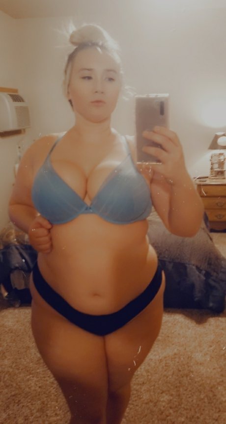 Foto desnuda filtrada de OnlyFans de Sammieluvz