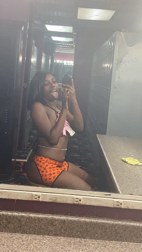 Foto desnuda filtrada de OnlyFans de Sexy Chocolate