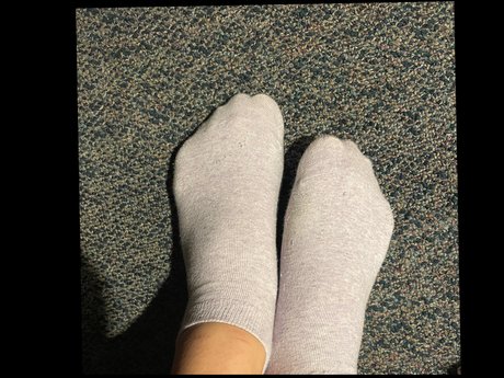 Foto desnuda filtrada de OnlyFans de Sakis Feet