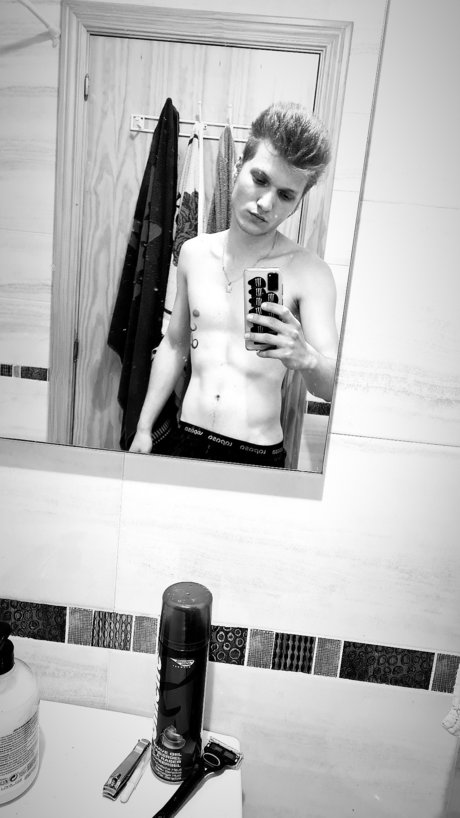 Foto desnuda filtrada de OnlyFans de Rumito