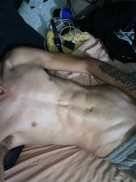 Foto desnuda filtrada de OnlyFans de Lucifer98