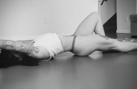 Foto desnuda filtrada de OnlyFans de Roni 