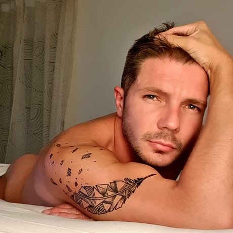Foto desnuda filtrada de OnlyFans de Julien68ch
