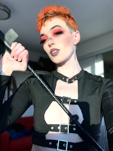Foto desnuda filtrada de OnlyFans de Scarlet