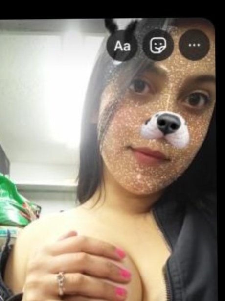 Foto desnuda filtrada de OnlyFans de Scarletthott