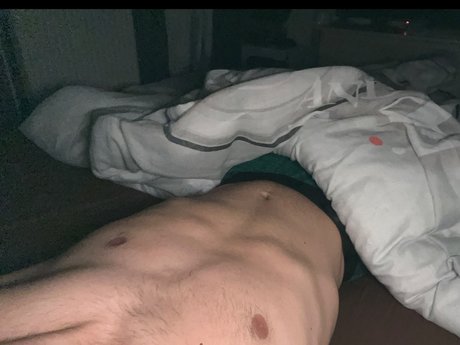 Foto desnuda filtrada de OnlyFans de Savoiepas
