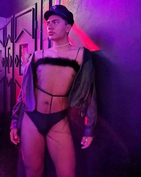 Foto desnuda filtrada de OnlyFans de Tony Stonem