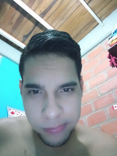 Foto desnuda filtrada de OnlyFans de Jos Daniel Peralta Prez