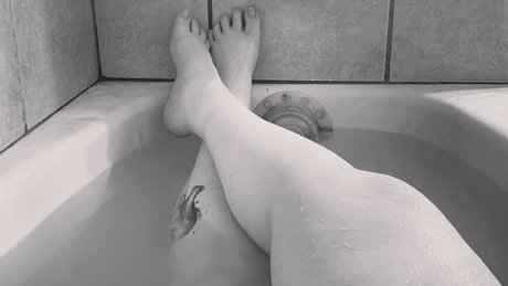 Foto desnuda filtrada de OnlyFans de Charlie