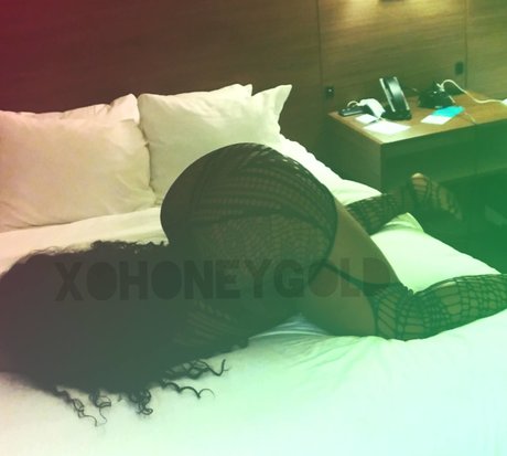 Foto desnuda filtrada de OnlyFans de Honey Gold