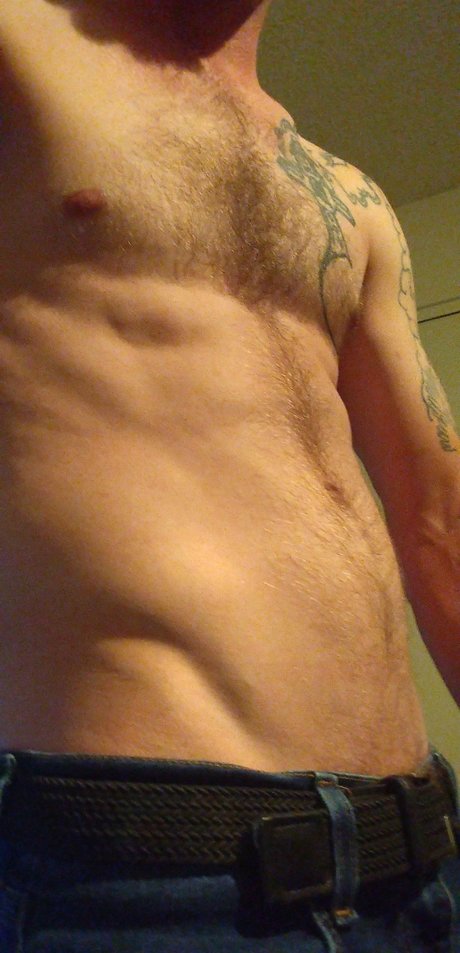 Foto desnuda filtrada de OnlyFans de Xxxbadbradleyxxx
