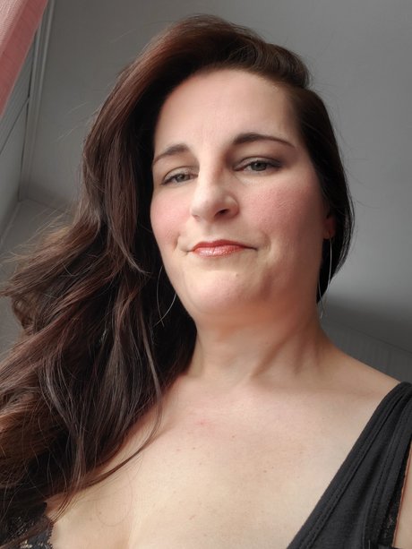 Foto desnuda filtrada de OnlyFans de Felon Fatale