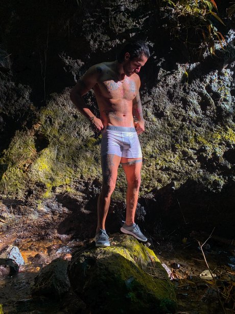 Foto desnuda filtrada de OnlyFans de Yorgi Torres
