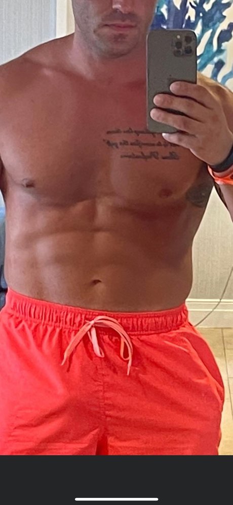 Foto desnuda filtrada de OnlyFans de The Naked Preacher