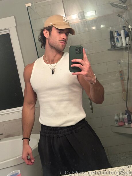 Foto desnuda filtrada de OnlyFans de Huntermcvey