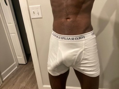 Foto desnuda filtrada de OnlyFans de King