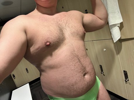 Foto desnuda filtrada de OnlyFans de Growing Thicker