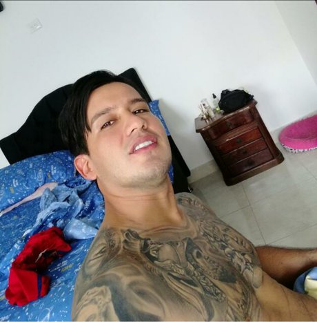 Foto desnuda filtrada de OnlyFans de Yair E