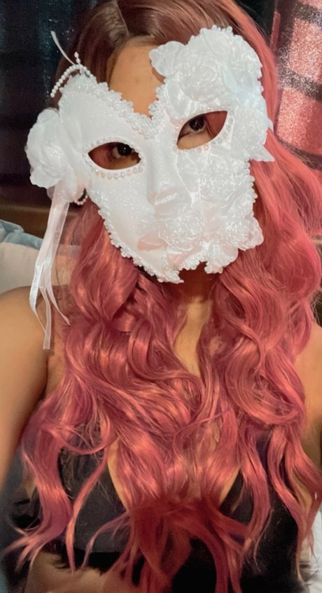 The Girl In The Mask