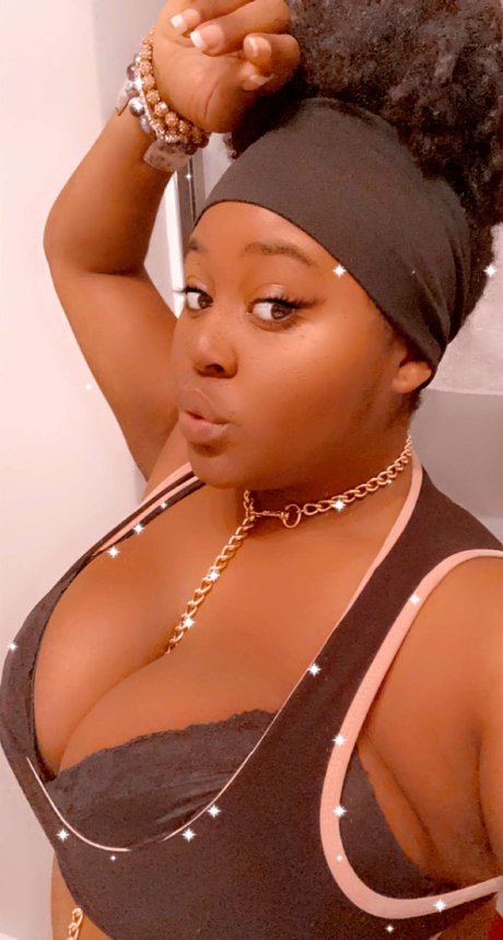Foto desnuda filtrada de OnlyFans de Thashedevil666