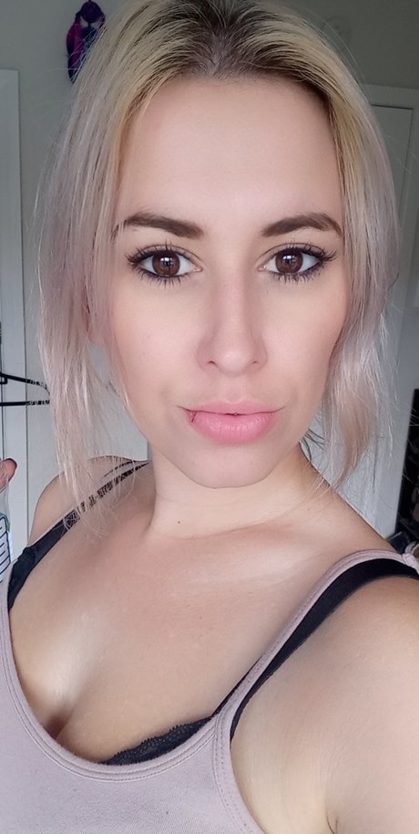 Foto desnuda filtrada de OnlyFans de Taylor