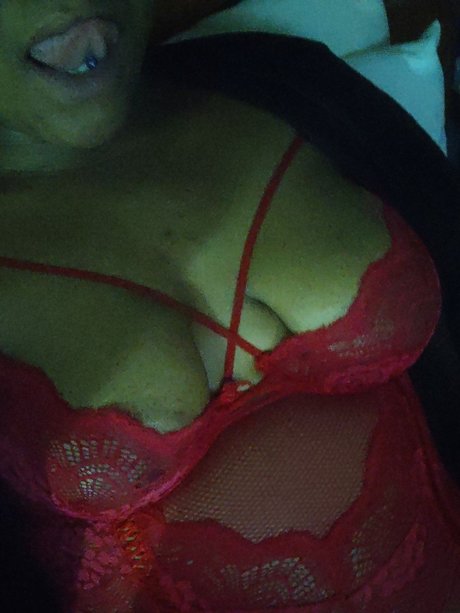 Foto desnuda filtrada de OnlyFans de Juicy Kandy