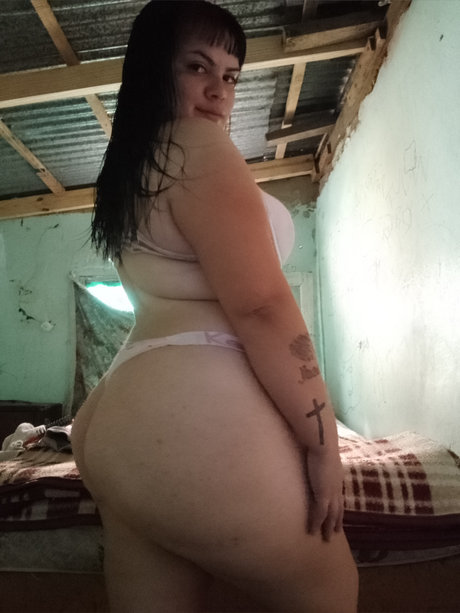 Foto desnuda filtrada de OnlyFans de L E I L A 