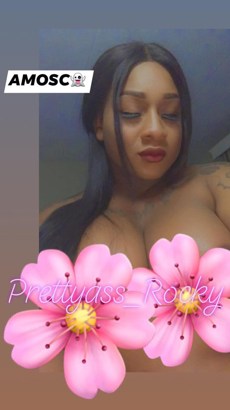 Foto desnuda filtrada de OnlyFans de The Ts Fantasy Ride