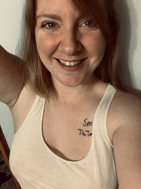 Foto desnuda filtrada de OnlyFans de Slutty Sara Jane
