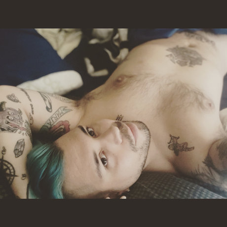 Foto desnuda filtrada de OnlyFans de Spike