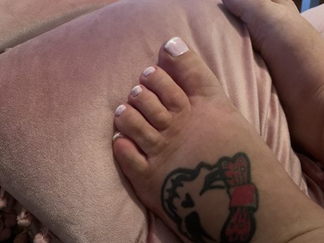 Yummy Feet Love
