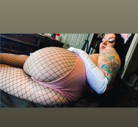 Foto desnuda filtrada de OnlyFans de Queenb