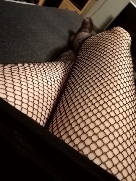 Foto desnuda filtrada de OnlyFans de Yoursmoni