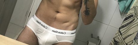 Foto desnuda filtrada de OnlyFans de Thomas Matus