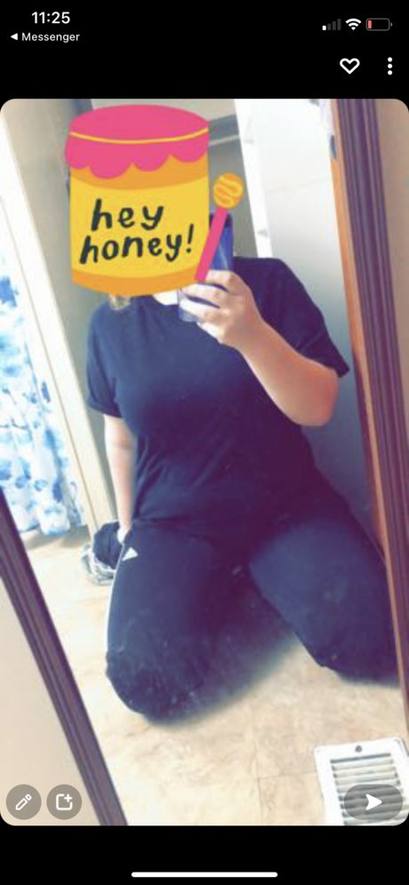 Foto desnuda filtrada de OnlyFans de Hazy Dazy Baby