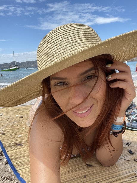 Foto desnuda filtrada de OnlyFans de Elizabeth Molina