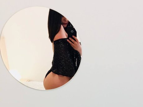 Foto desnuda filtrada de OnlyFans de Eira Thais
