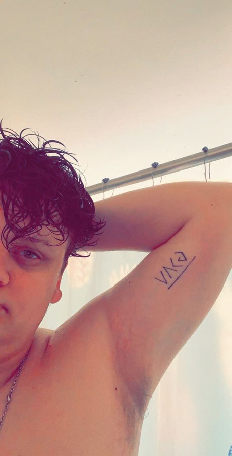 Foto desnuda filtrada de OnlyFans de Zach