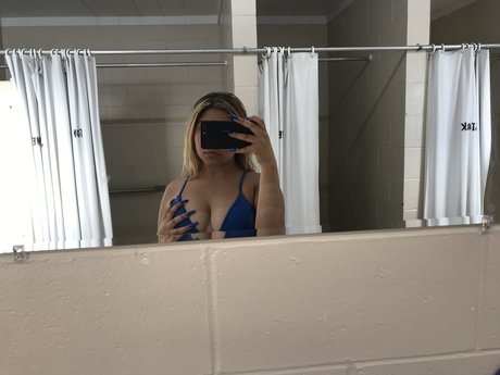 Foto desnuda filtrada de OnlyFans de Santana Jam