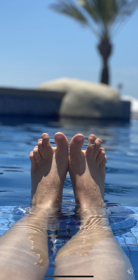 Jennitoes69