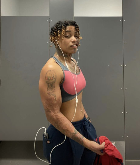 Foto desnuda filtrada de OnlyFans de Guyanese Paradise 