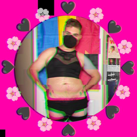 Foto desnuda filtrada de OnlyFans de Sub Bb Boy