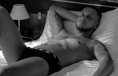 Foto desnuda filtrada de OnlyFans de Truerikrdo