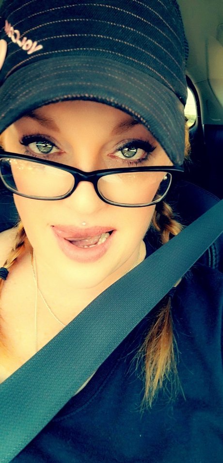 Foto desnuda filtrada de OnlyFans de Two4onexoxo