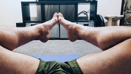 Foto desnuda filtrada de OnlyFans de Two Foot Lift