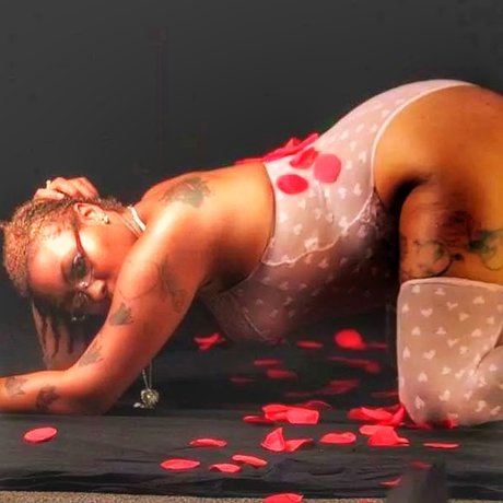 Foto desnuda filtrada de OnlyFans de Edibleellemisstrouble